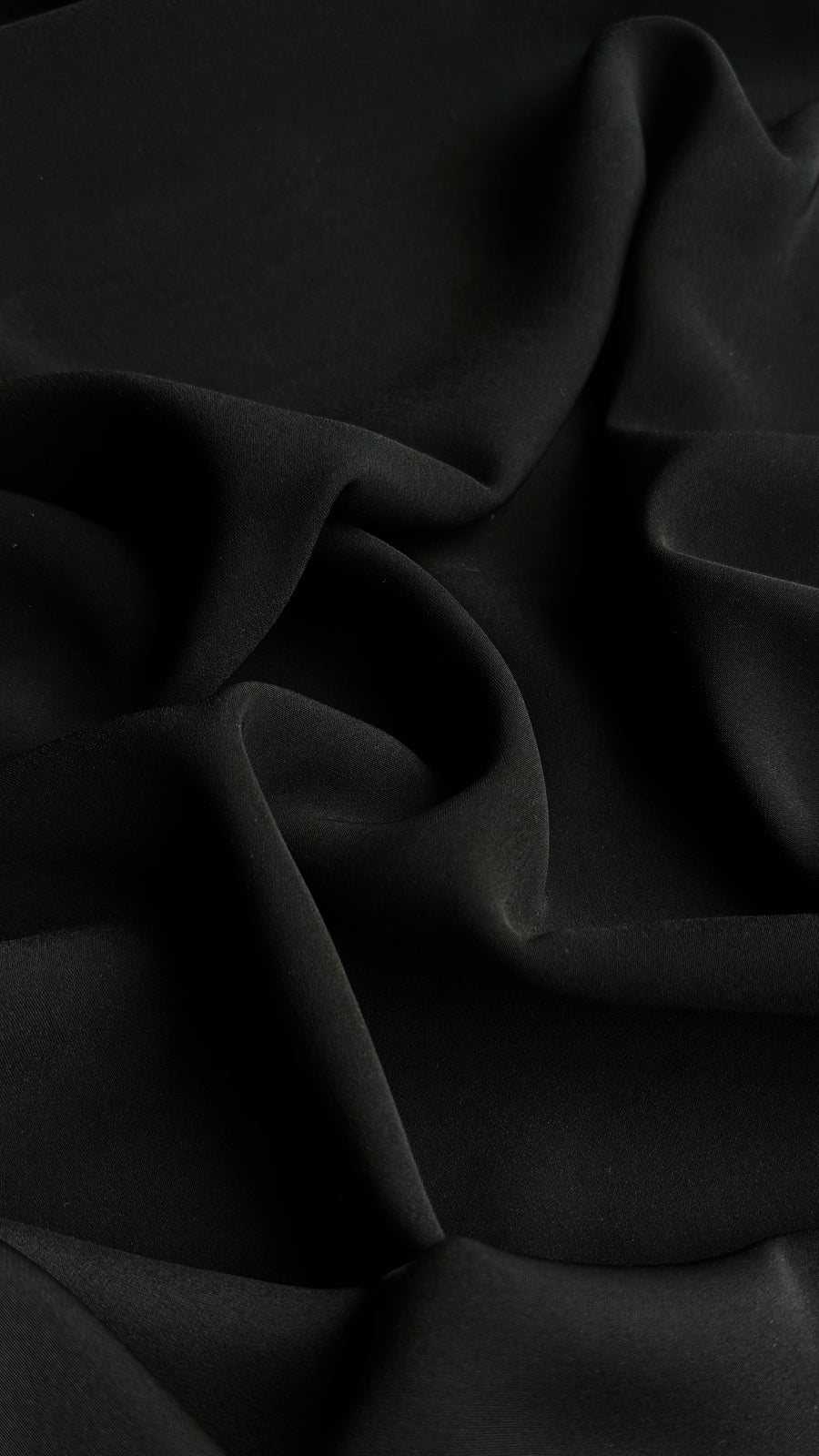 Luxe Armani suiting (Jet black)