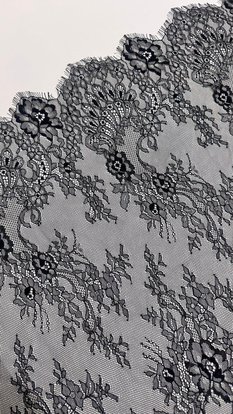 French Chantilly Lace (bordered)