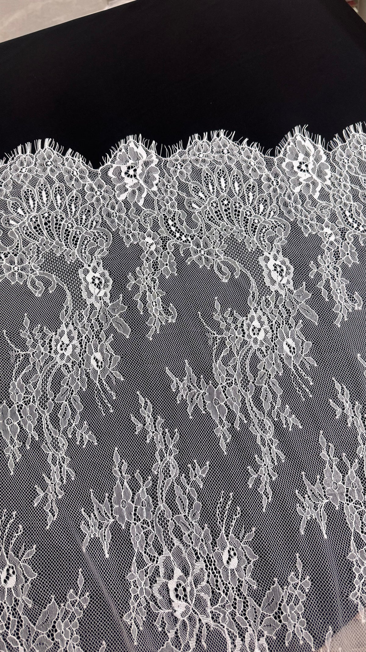 French Chantilly Lace (bordered)